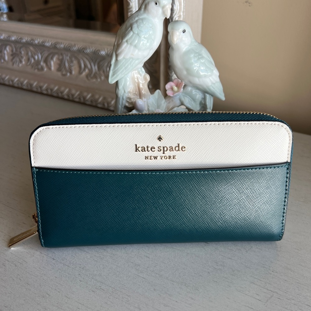 Kate Spade Large Staci Continental Wallet Green and White with Gold Accents.